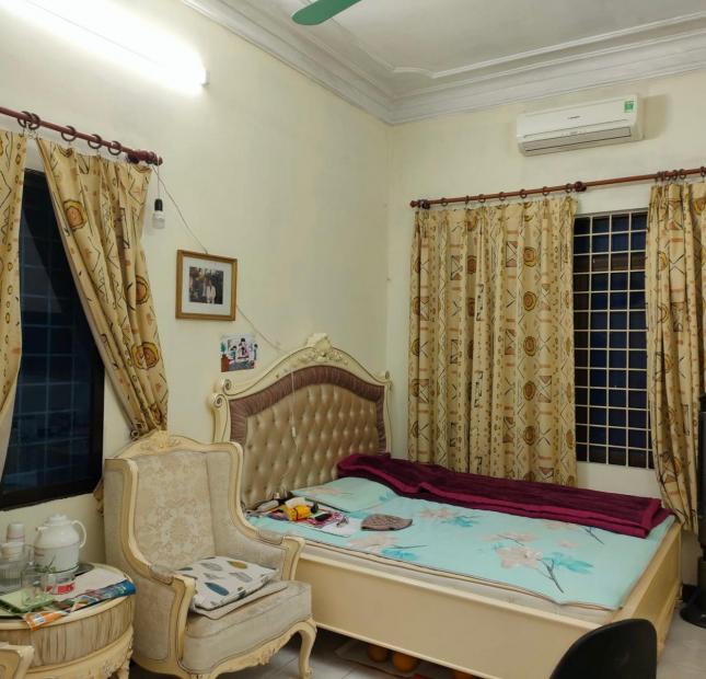 Bán Nhà ngõ 173 Hoàng Hoa Thám, Ngọc Hà, Ô tô tránh, Kinh Doanh, Lô góc 3 thoáng, 8.2 tỷ