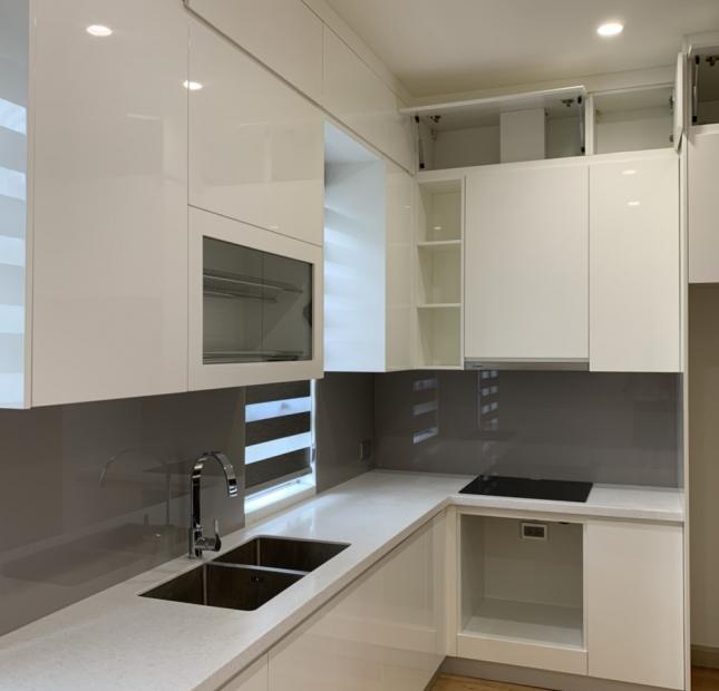 Cho thuê nhà mặt phố Quan Hoa  Dt 60m, 5 tầng, 1 hầm, mt 5m.Giá 25tr/th.LH-0968.810.861