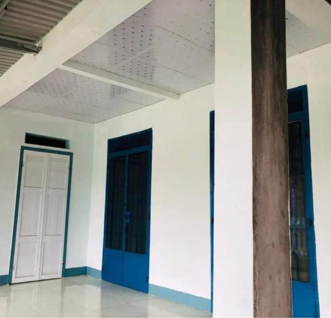 Lô góc có nhà Cấp 4 DT 210m2 chỉ 1ty150 bán gấp không thương lượng