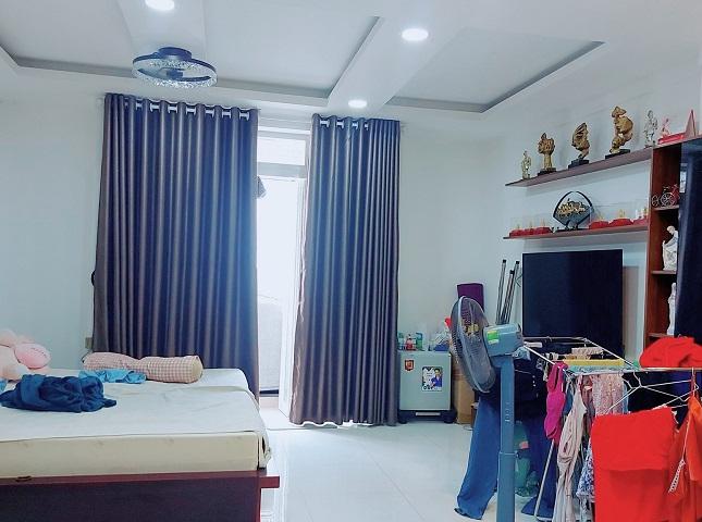 Xe ngủ trong nhà, KD Phạm Văn Hai, P5, Tân Bình, 94m2, 5 tầng, 7PN. Ninh nhà phố.