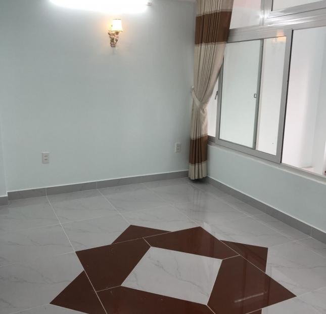 Lê Trọng Tấn, Chợ PHẠM ĐĂNG GIẢNG, 2 tầng, 100m2, chỉ 4.8 tỷ.