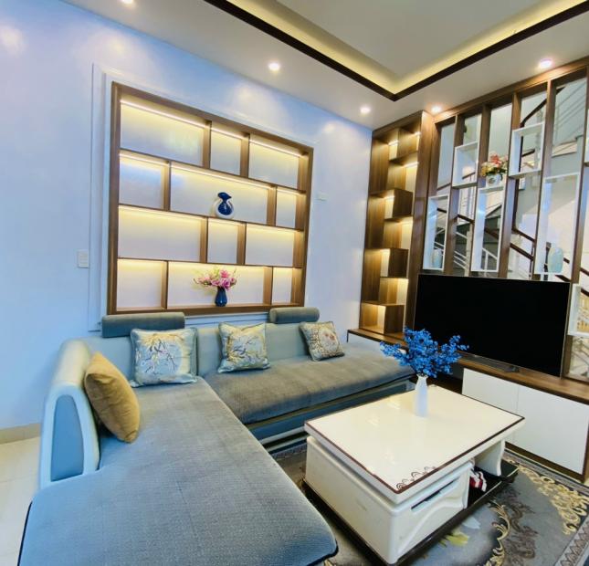 Nhà 4 tầng 3 mặt thoáng giá siêu đẹp tại Trần Nguyên Hãn  - SIÊU PHẨM - VÔ ĐỊCH PHÂN KHÚC