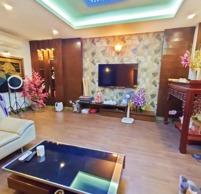 Bàn nhà Nguyễn Lương Bằng, 75m2- 16 Tỷ, 7T Thang Máy- 10PN, mặt tiền 5.5m, Ô tô tải đỗ