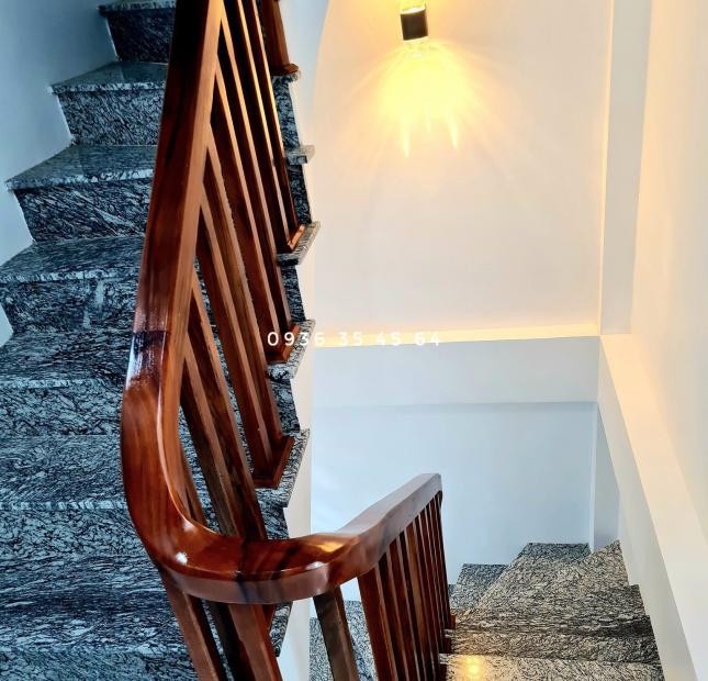 🌈 Bán nhà mới xây phố Nguyễn Lân, cách phố 30m. NHÀ HIẾM, PHÂN LÔ QUÂN ĐỘI, NGAY GẦN ĐỖ Ô TÔ