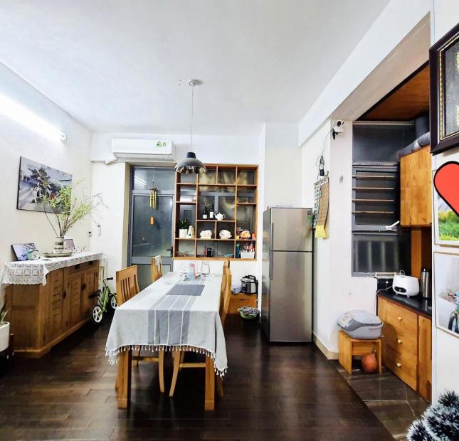 Mình cần bán căn hộ ở VOV MỄ TRÌ NAM TỪ LIÊM, DT 74m2 căn góc đã sửa rất hợp lý