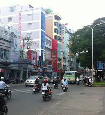 Cần bán gấp nhà góc 2 mặt hẻm đường Nguyễn Trãi Q.5 đoạn 2 chiều thương hiệu 
