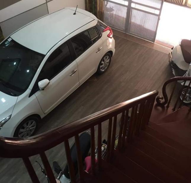 Bán nhà Hoa Bằng, ô tô vào trong nhà, ngõ phân lô 38m2x6T 8.1 tỷ