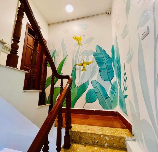 Bán nhà 5 tầng ngõ Kim Ngưu lô góc, mặt tiền bề thế, cách ô tô 20m, kinh doanh ổn định, ngõ thông tứ phía. 4 TỶ NHỈNH