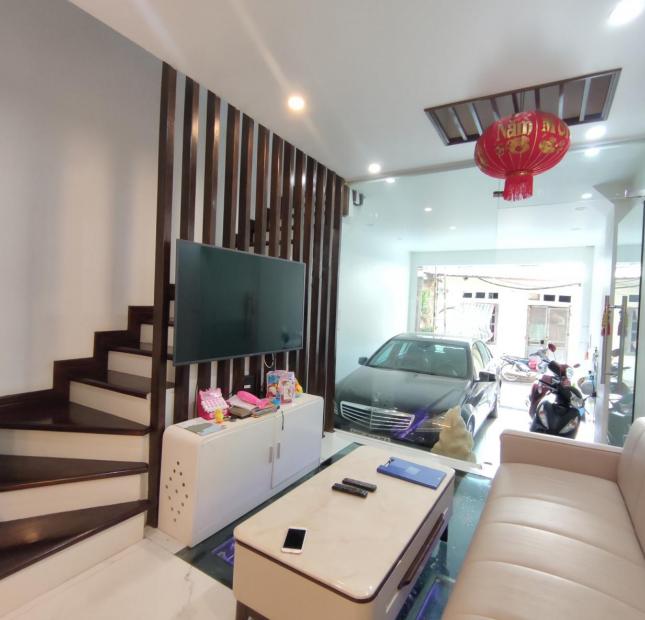 CHỈ HÔM NAY: BÁN NHÀ PHỐ HOÀNG VĂN THÁI, GARA Ô TÔ, KHÁCH XEM NHÀ CẦM TIỀN CỌC LUÔN. 45m2, 7 TỶ HƠN. 0936354564