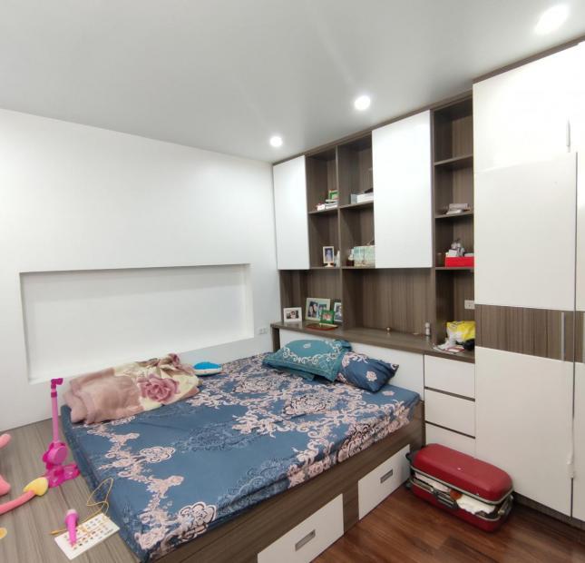 CHỈ HÔM NAY: BÁN NHÀ PHỐ HOÀNG VĂN THÁI, GARA Ô TÔ, KHÁCH XEM NHÀ CẦM TIỀN CỌC LUÔN. 45m2, 7 TỶ HƠN. 0936354564