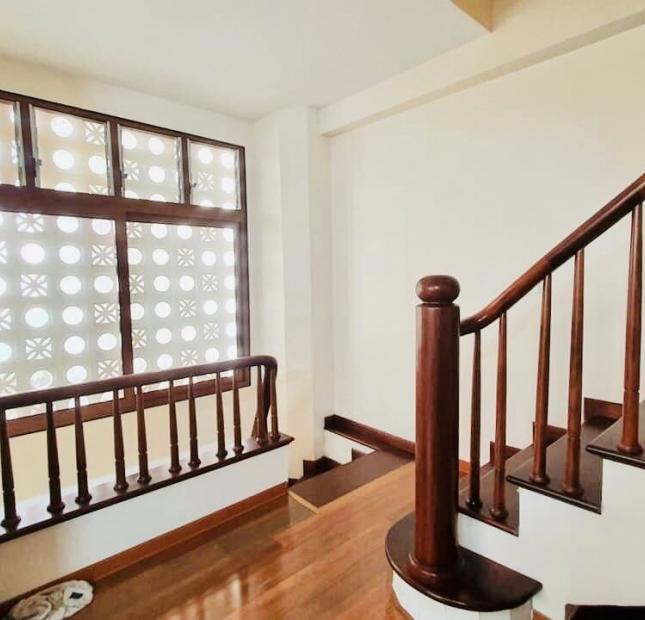 BÁN GẤP NHÀ 5 TỶ, 45m2*5T, PHỐ LÊ THANH NGHỊ TRUNG TÂM HAI BÀ TRƯNG - NHANH THÌ CÒN!