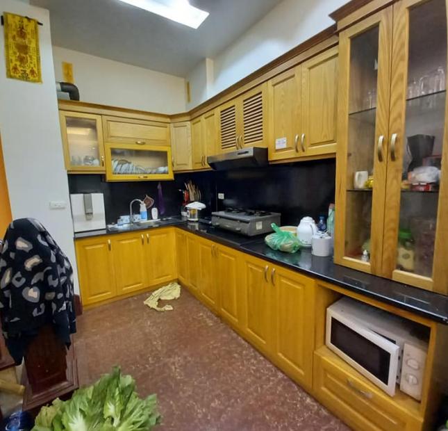 Phố vip quận Hai Bà Trưng, 56m2 * 5T, nhỉnh 5 tỷ, gần phố, ngõ xe tải, nhà đẹp ở ngay