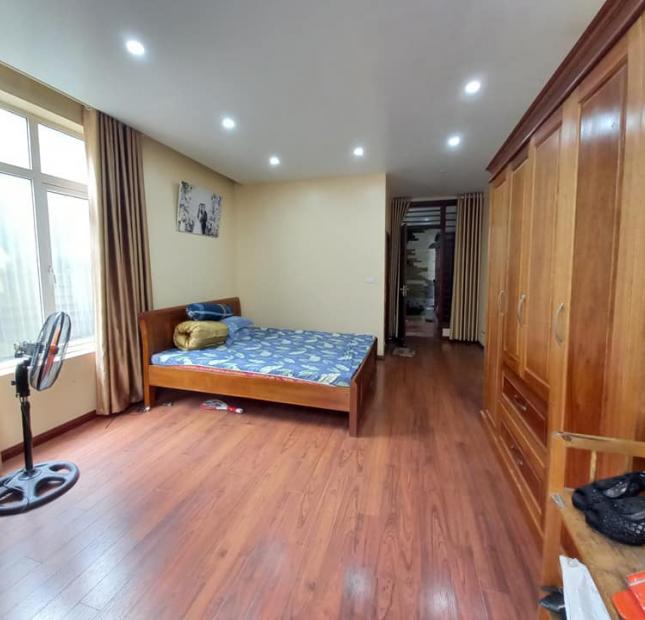 Phố vip quận Hai Bà Trưng, 56m2 * 5T, nhỉnh 5 tỷ, gần phố, ngõ xe tải, nhà đẹp ở ngay