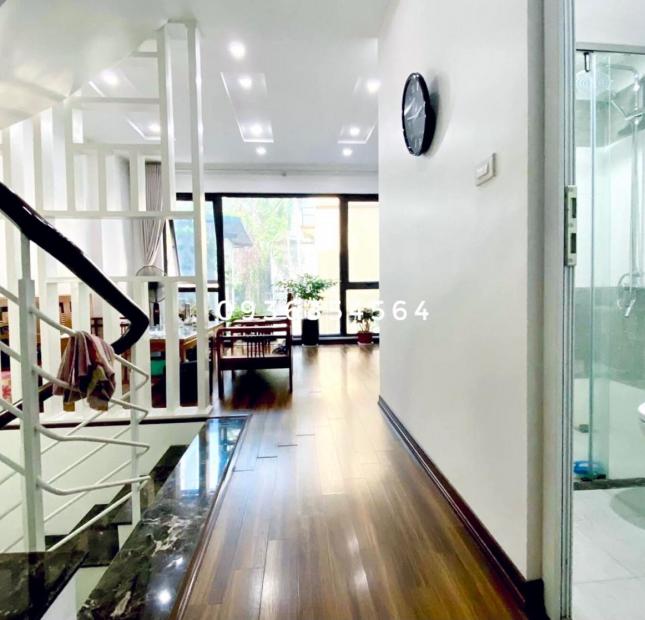 Phân Lô VIP Thanh Xuân Hiếm Có Nhà Vuông Vắn 50m2, 6 Tỷ 8