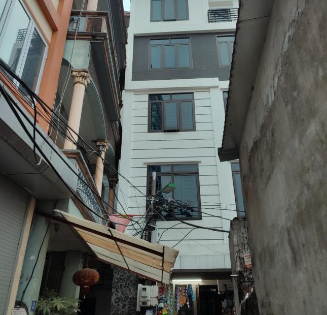 Chỉ 3.28 tỷ là có nhà 5 tầng Văn Trì Minh Khai, ô tô morning đỗ cửa.