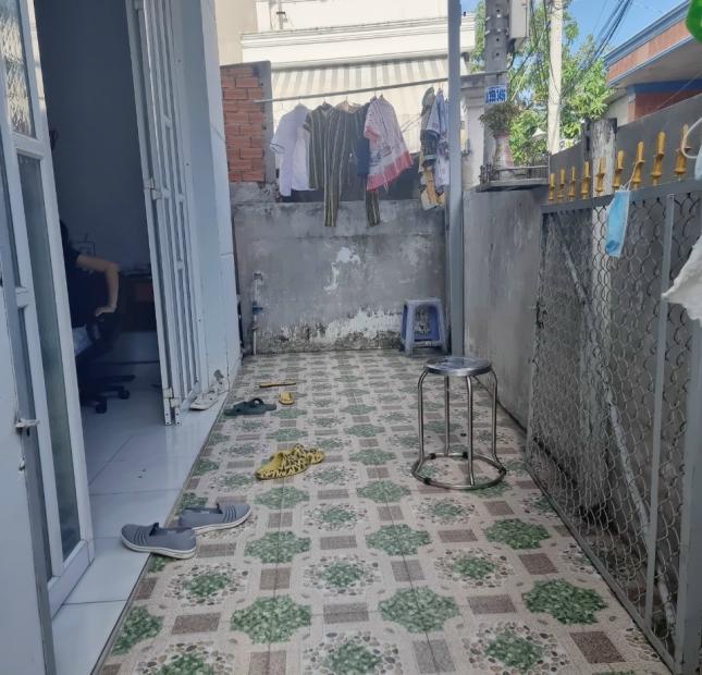 Bán gấp nhà sổ riêng góc 2 mặt tiền 205 nguyễn bình, phú xuân, Nhà Bè. 