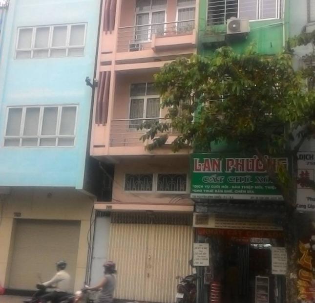 Cần bán gấp nhà góc 2 mặt hẻm đường Nguyễn Trãi Q. 5 đoạn 2 chiều thương hiệu - hẻm rộng 6m 