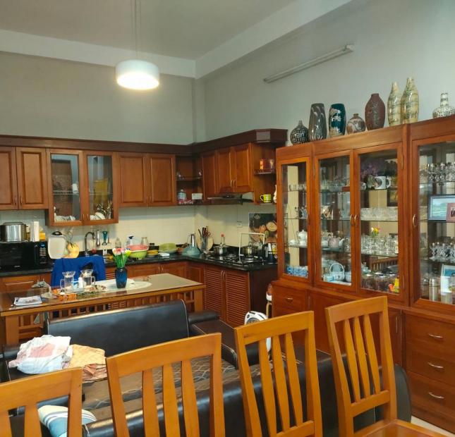 Chính chủ Bán nhà phố Lạc Long Quân, Nhật Tân, Tây Hồ, Hà Nội 62m 9.6 tỷ LH 0913978689