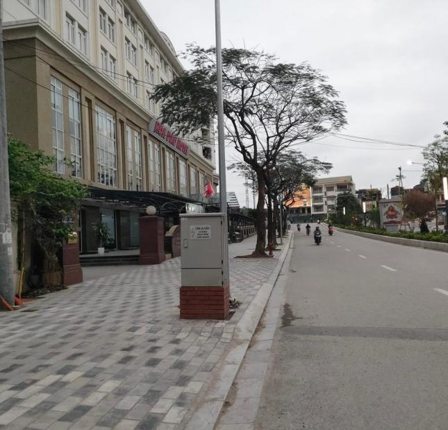 Chính chủ Bán nhà phố Lạc Long Quân, Nhật Tân, Tây Hồ, Hà Nội 62m 9.6 tỷ LH 0913978689