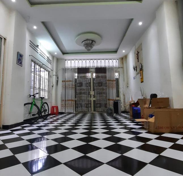 Nhà Gò Vấp, HXH, ngang lớn 6m5, đi bộ ra mặt tiền, 108m2, 11 tỷ 200