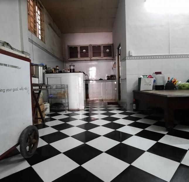 Nhà Gò Vấp, HXH, ngang lớn 6m5, đi bộ ra mặt tiền, 108m2, 11 tỷ 200