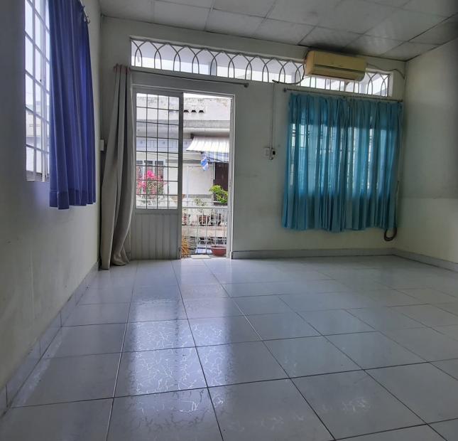 Nhà Gò Vấp, HXH, ngang lớn 6m5, đi bộ ra mặt tiền, 108m2, 11 tỷ 200