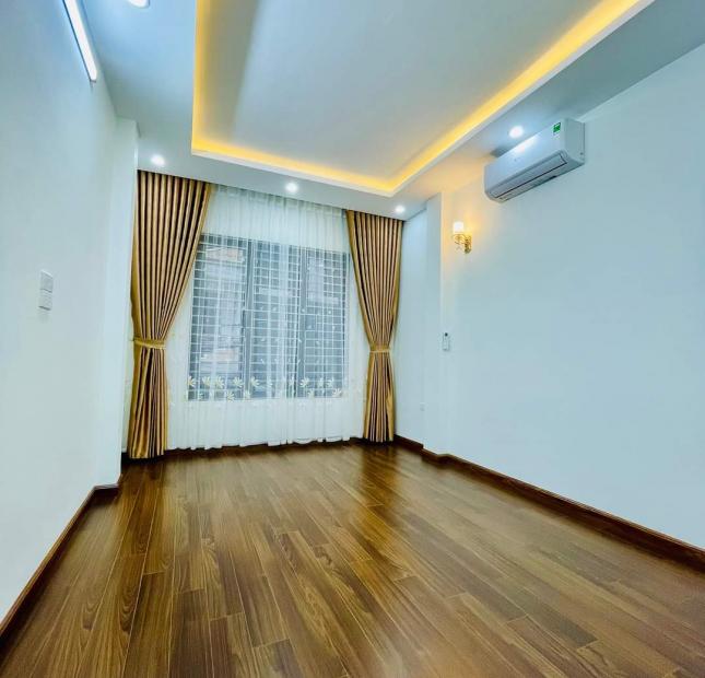 Nhà Đình Thôn 10 tầng thang máy, vỉa hè, xe 45 chỗ quay đầu, Văn Phòng, 47m2 13 tỷ