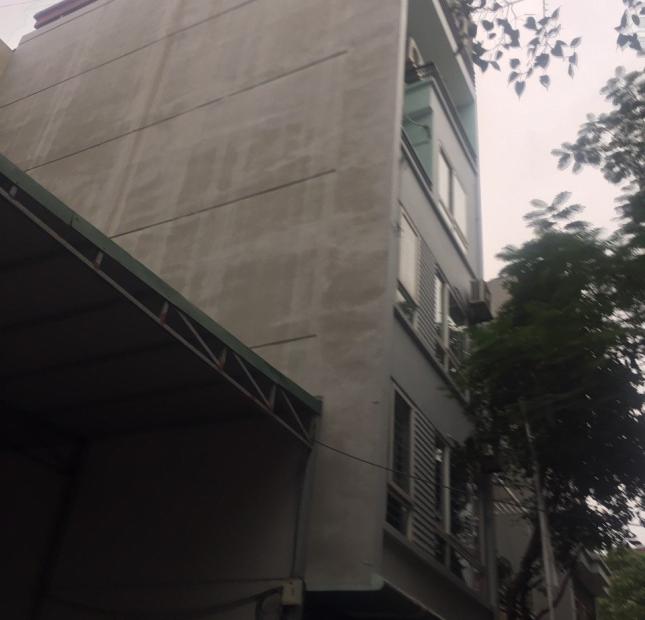 Chính chủ cần bán gấp nhà 6 tầng dt:63m, chia lô khu Nguyễn Khánh Toàn, Cầu Giấy