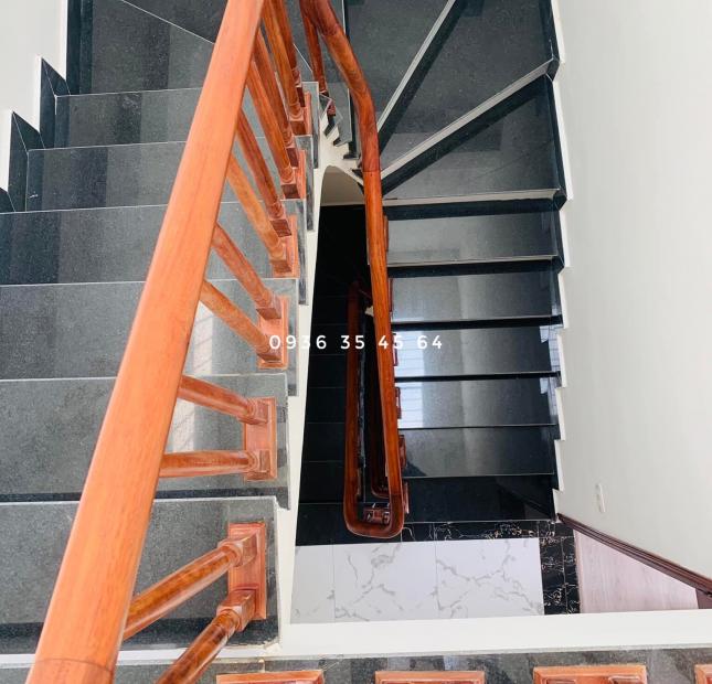 20M RA PHỐ ĐẠI LA - NHÀ MỚI XÂY 5 TẦNG ĐẸP THOÁNG, MẶT TIỀN BỀ THẾ - TRƯỚC NHÀ CÓ SÂN ĐỂ XE - 4 TỶ 6 (ẢNH, THÔNG TIN THẬT 100%)