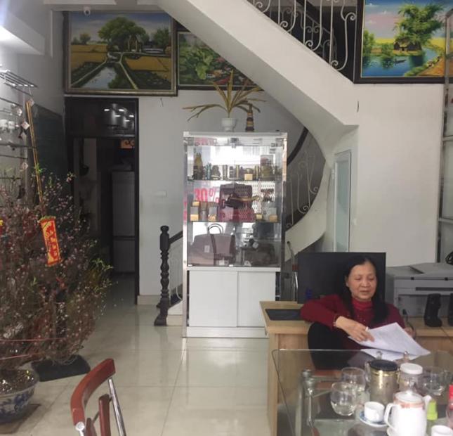 CỰC HOT!Bán Nhà Mặt Phố Đội Cấn, Ba Đình 43m2, 4T (Kinh doanh sầm uất ngày đêm)