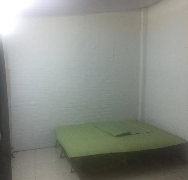 Chính chủ cho thuê phòng trọ giá rẻ ngõ 13 Lĩnh Nam, chỉ 1.1 triệu/tháng