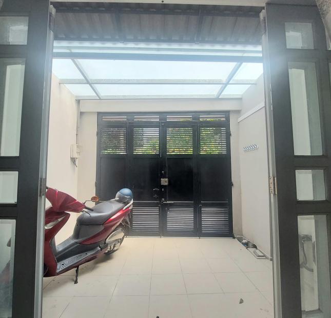 Nhà hẻm Trần Bá Giao, hẻm còn to hơn đường, nở hậu, 97m2, 3 tầng chỉ 9 tỷ 800