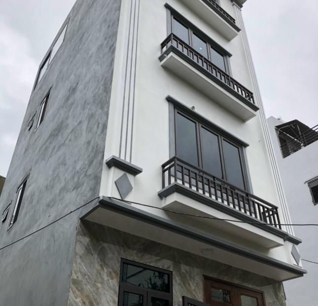 Chính chủ cần bán gấp nhà 5 tầng tại phương canh,vị trí siêu đẹp,nhà xây mới về ở ngay