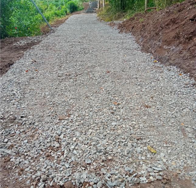 Hơn 1,8 Hecta (18,200m2) đất Thị Trấn Long Giao, đường ô tô, Giá 520 triệu / sào