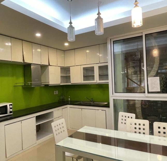 Bán nhà riêng phố Chùa hà, Quận Cầu giấy, 5 tầng, 45m2, ngõ nông