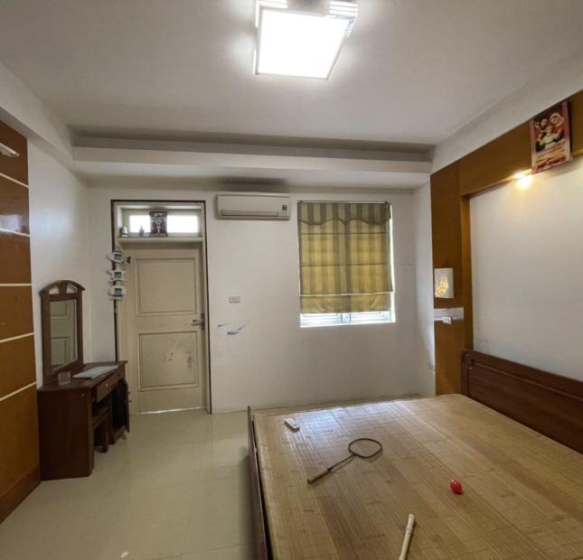 Bán nhà riêng phố Chùa hà, Quận Cầu giấy, 5 tầng, 45m2, ngõ nông