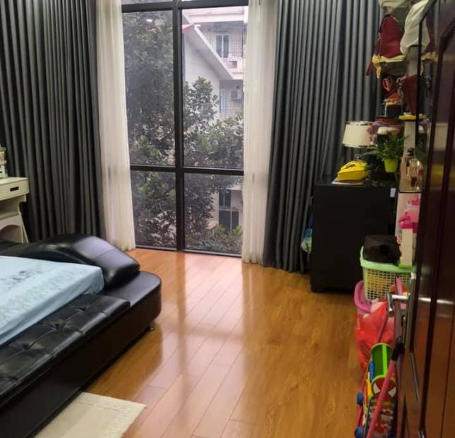 HIẾM. Nhà đường Phạm Văn đồng, MT5m2, ô tô tránh, kinh doanh đỉnh