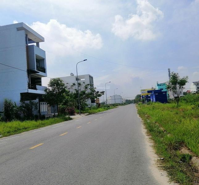 Bán nhanh lô đất 8x18m đường nội bộ Nguyễn Văn Kỉnh, Sổ đỏ, Giá cực rẻ. LH: 0902 802 803