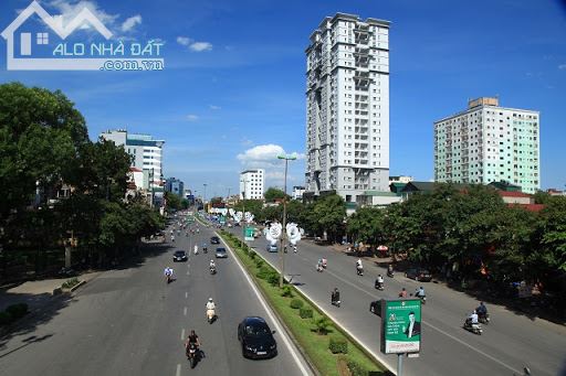     Bán nhà Lô góc – 2 mặt phố, Víp Đại Cổ Việt 43m2 giá 16 tỷ