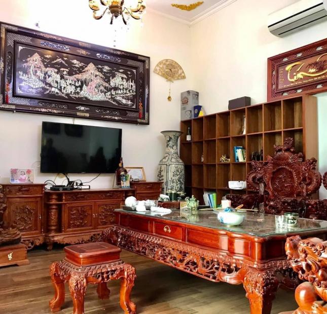 Gara ô tô 60m2 MT 6m phố Hoàng Đạo Thành, Khương Đình hơn 6 tỷ