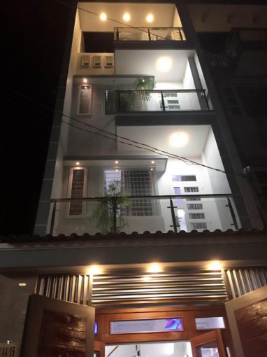 Siêu vị trí MT 43B  đường 3 Tháng 2, Phường 12, Quận 10. DT: 4,2x23m 4 lầu.40 tỷ.