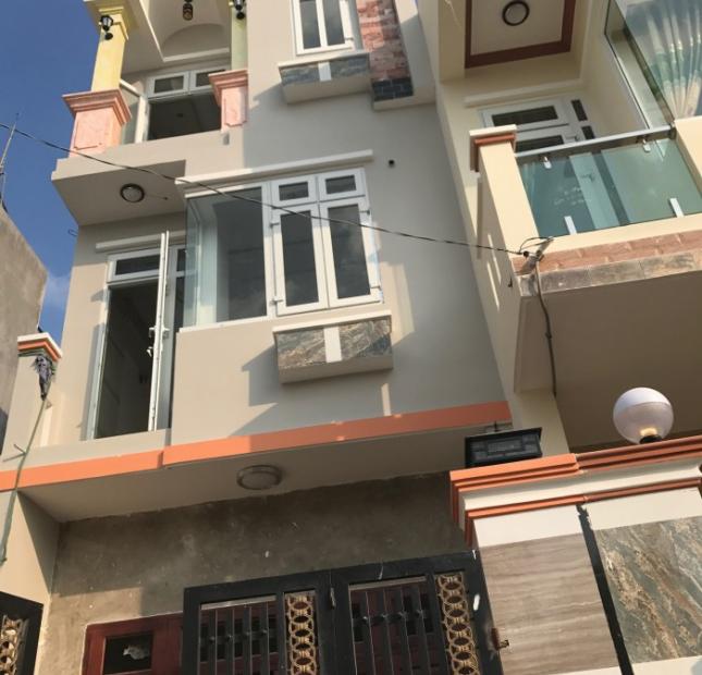 Cần bán nhà HXH 343 Tô Hiến Thành Q.10, DT: 4.2x13m, 3 tầng+sân thượng, giá 10.8 tỷ