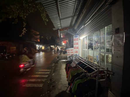 Sang nhượng của hàng giặt là tại Phùng Khoang, Nam Từ Liêm, Hà Nội