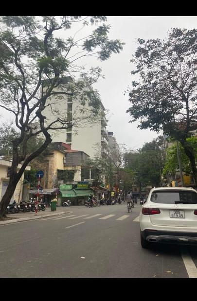 Trung tâm quận - phố Thái Phiên - Nhà mặt tiền rộng - KD sầm uất. 