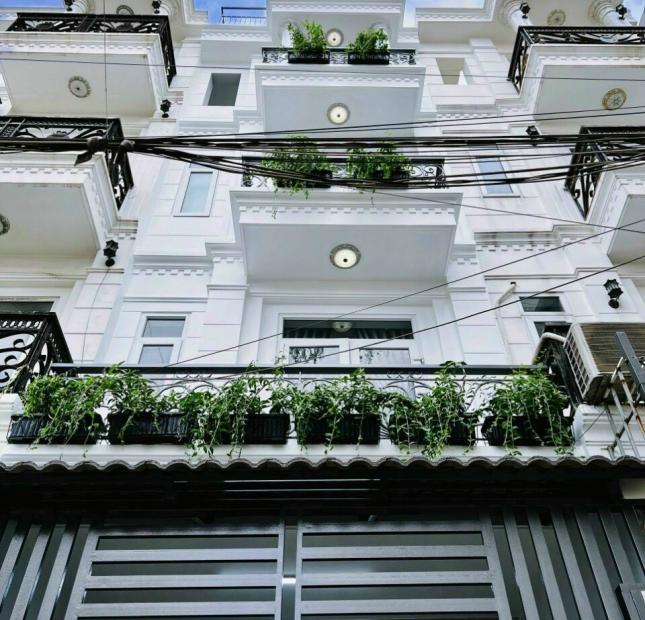 Bán nhà mặt tiền trung tâm quận 5 khu bán vàng, văn phòng cty DT: 4x17m nhà 3 tầng giá 20 tỷ TL