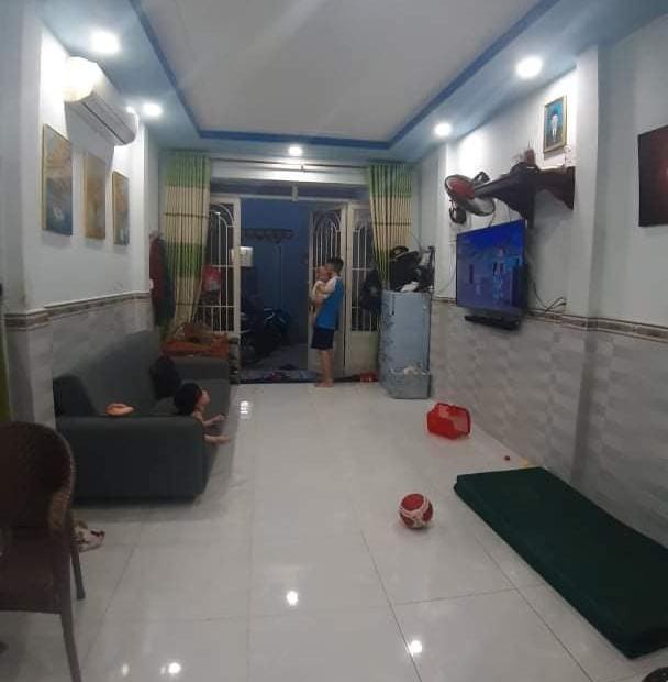 Bán nhà giải công việc Đường Nguyễn Kiệm, P.3, Gò Vấp 42m2 giá 3,1 tỷ