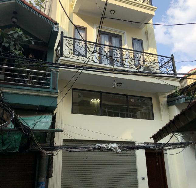  cần bán căn nhà đường 19 tháng 5. 63m2 5 tầng 5 ngủ  gần UB phường Văn Quán, giá 9 tỷ.  