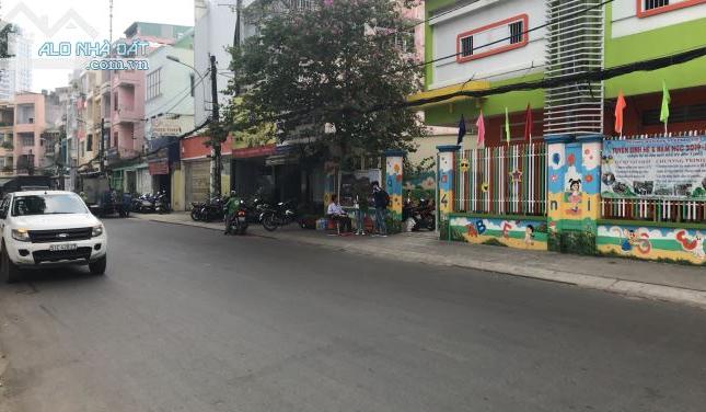 Bán nhà MT Lý Thường Kiệt - ngay trụ sở VNPT (khu bán nội thất, trang trí - ngân hàng).