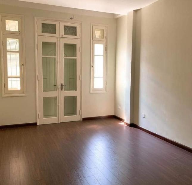 Bán Nhà Phố Lạc Long Quân, Gara , Kinh doanh, 40m2, 5T, Giá 7,6 tỷ