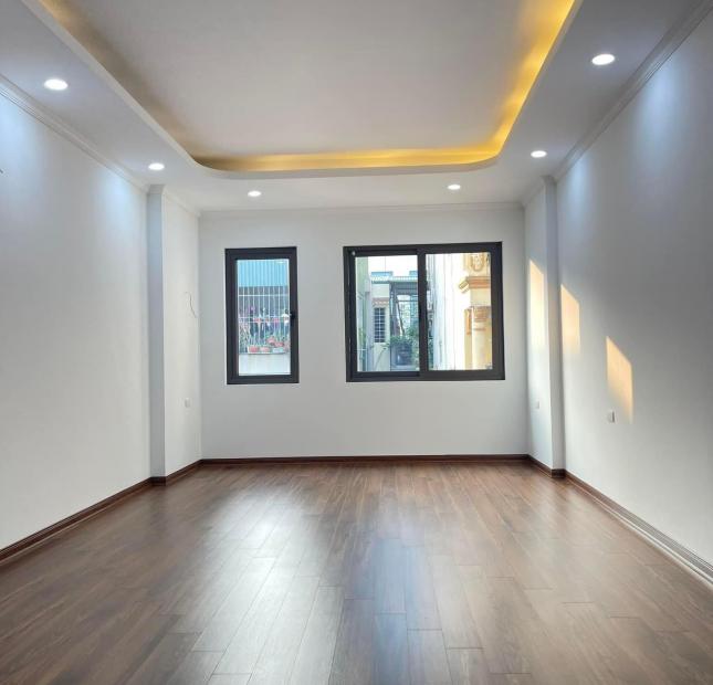 NHÀ VỊ TRÍ HIẾM CÓ CẦN BÁN TẠI CHIẾN THẮNG HÀ ĐÔNG